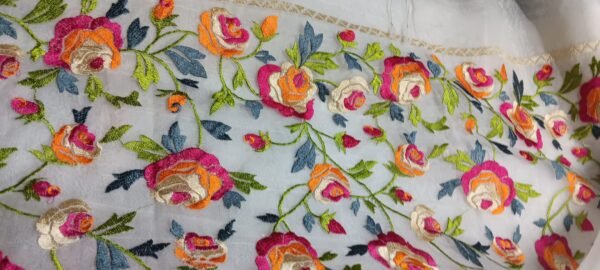 Elegant Handwoven Muslin Saree with Pink Rose Embroidery – Perfect for Festive and Party Wear