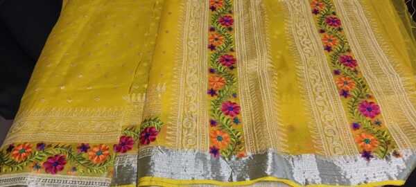 Radiant Yellow Handwoven Muslin Saree – Perfect for Festive and Party Wear - Image 3